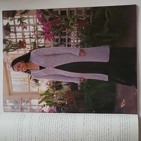 Interweave Knits Magazine Summer 2002 2nd Annual Special Occasions Issue - Picture 10 of 12